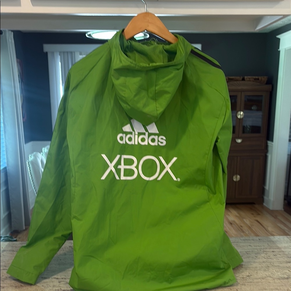 Adidas Men’s Seattle Sounders FC Green Windbreaker with Team Crest - Picture 2 of 5